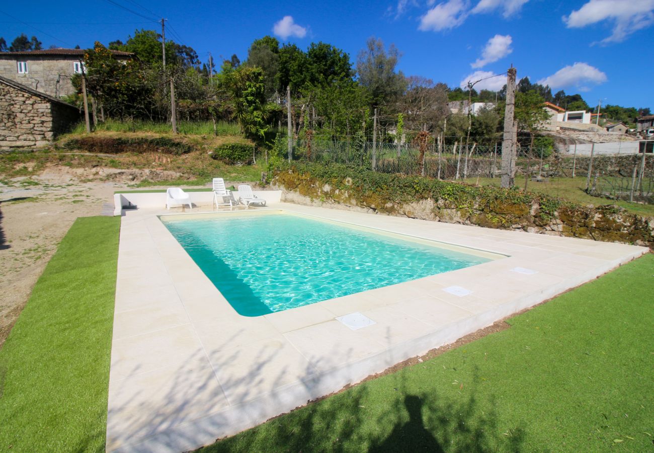 Alojamento de turismo rural em Vieira do Minho - Casa da Laranjeira Turismo Rural