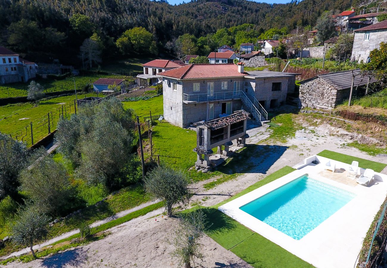 Alojamento de turismo rural em Vieira do Minho - Casa da Laranjeira Turismo Rural