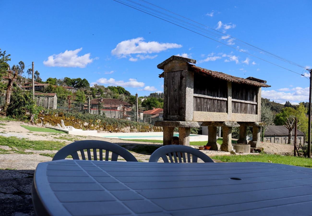 Alojamento de turismo rural em Vieira do Minho - Casa da Laranjeira Turismo Rural