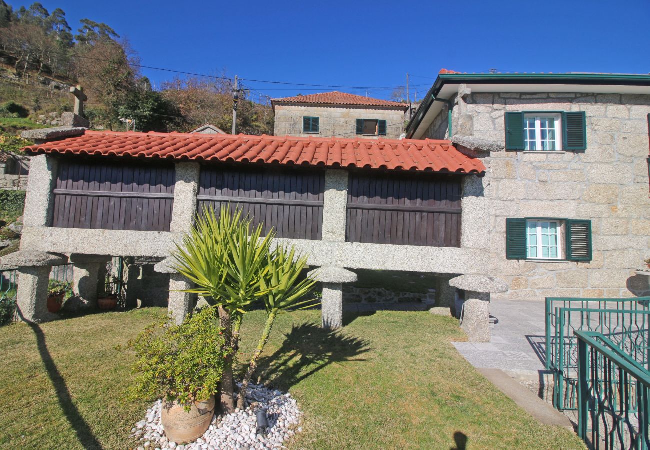 Casa rural em Gerês - Eira Costa House