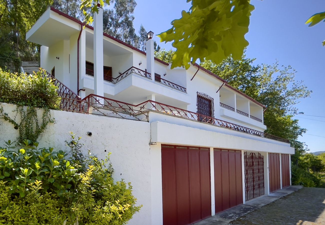 Casa em Terras de Bouro - Villa Bouro
