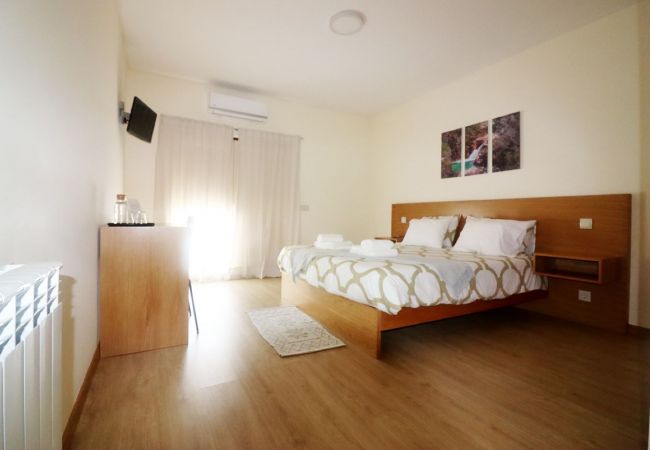 Quarto em Campo do Gerês - Outeiro do Moinho - Quarto com vista Quarto em Campo do Gerês - Outeiro do Moinho - Quarto com vista