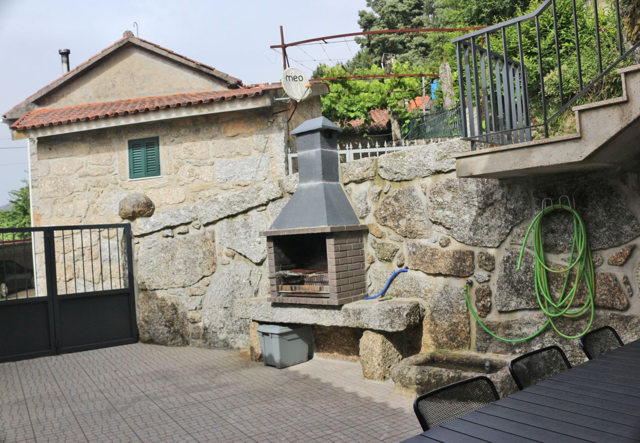 Casa rural em Gerês - Casa do Mestre