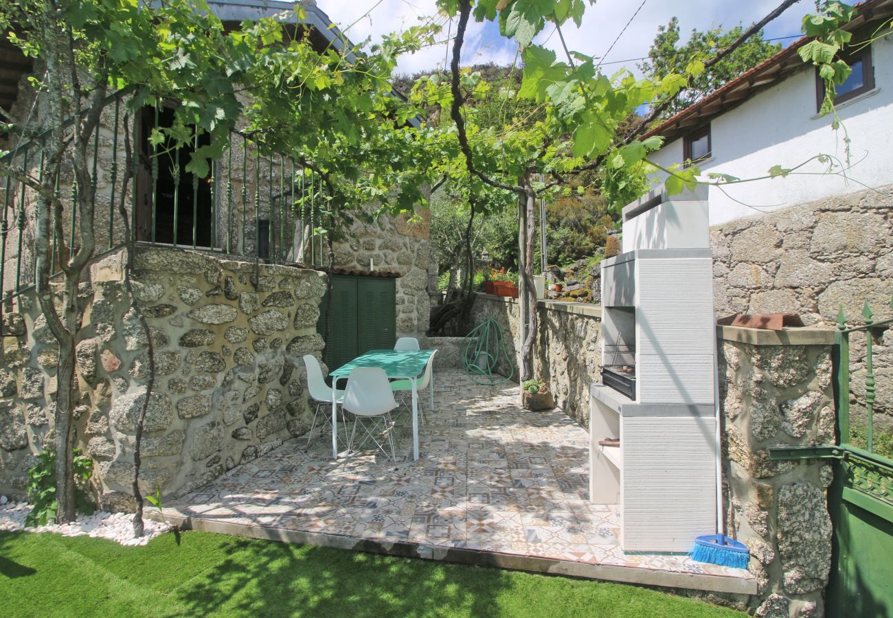 Casa rural em Terras de Bouro - Cabaninhas House