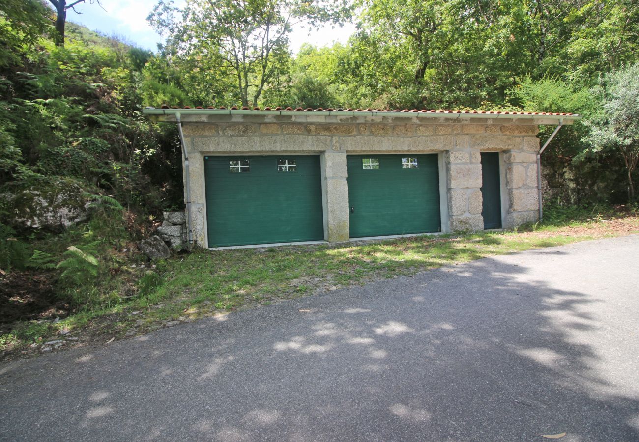 Casa rural em Terras de Bouro - Cabaninhas House