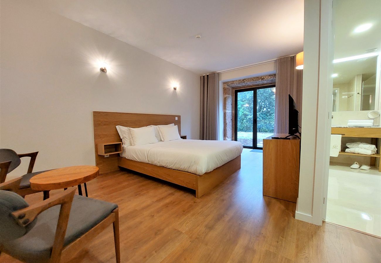 Quarto em Vila Verde - Duplo c/ Jardim (nº3) - Quinta da Roda