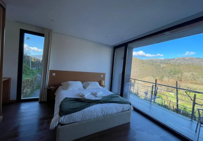 Casa rural em Terras de Bouro - Casa da Garrafeira - Quinta da Portela Casa rural em Terras de Bouro - Casa da Garrafeira - Quinta da Portela