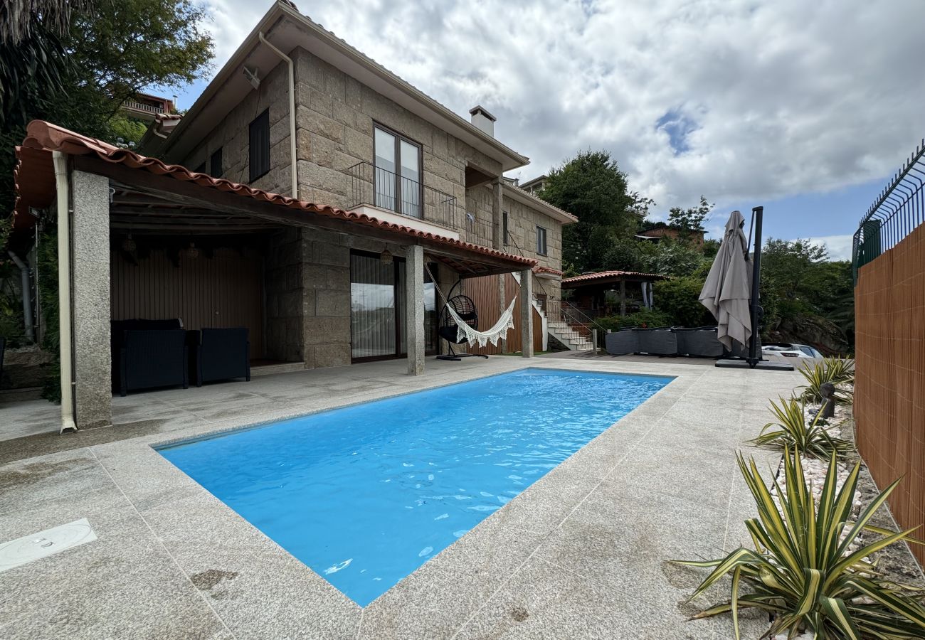 Casa rural em Mondim de Basto - Varandas do Tâmega