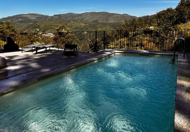  em Terras de Bouro - Quinta de Grovelas -  Quarto com Terraço