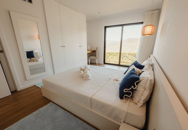 Casa em Vieira do Minho - Encosta de Louredo - Verão by Pousadela Village Casa em Vieira do Minho - Encosta de Louredo - Verão by Pousadela Village