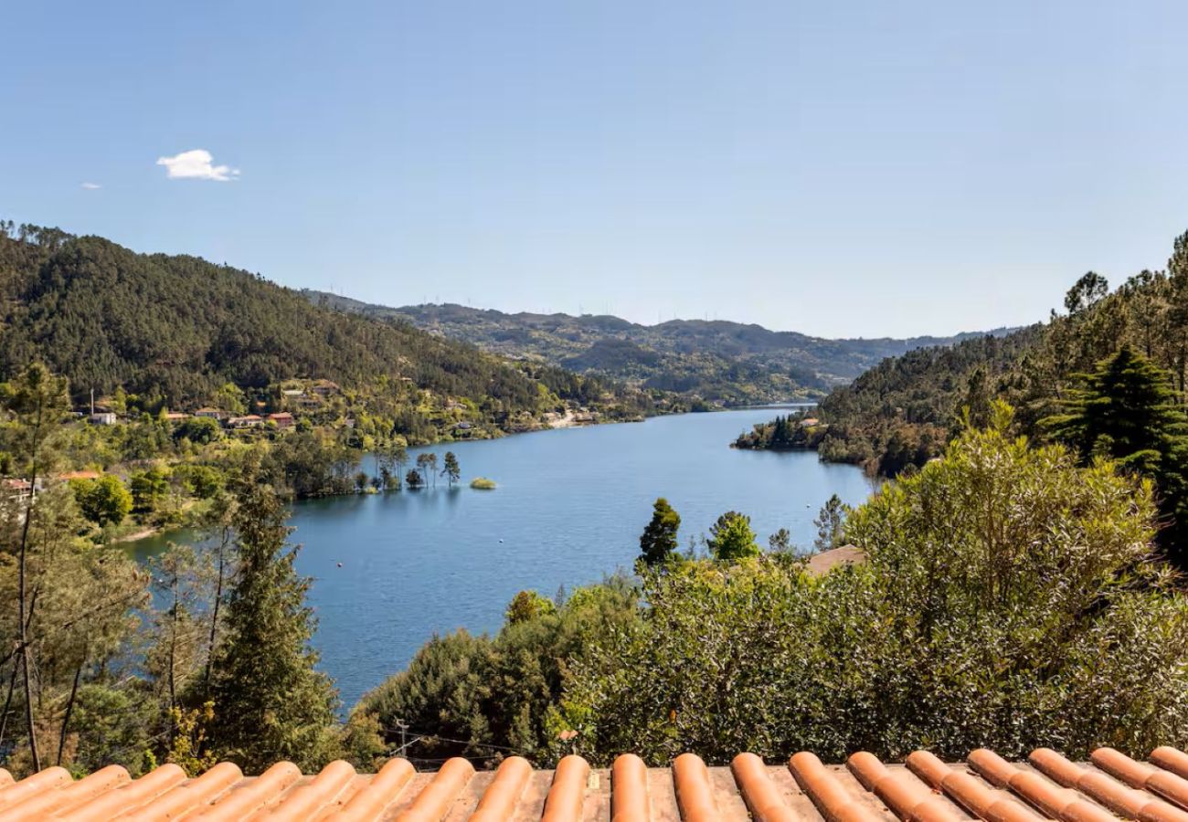 Casa rural em Gerês - Gerês Mountain Lake Views by Gerês Casas