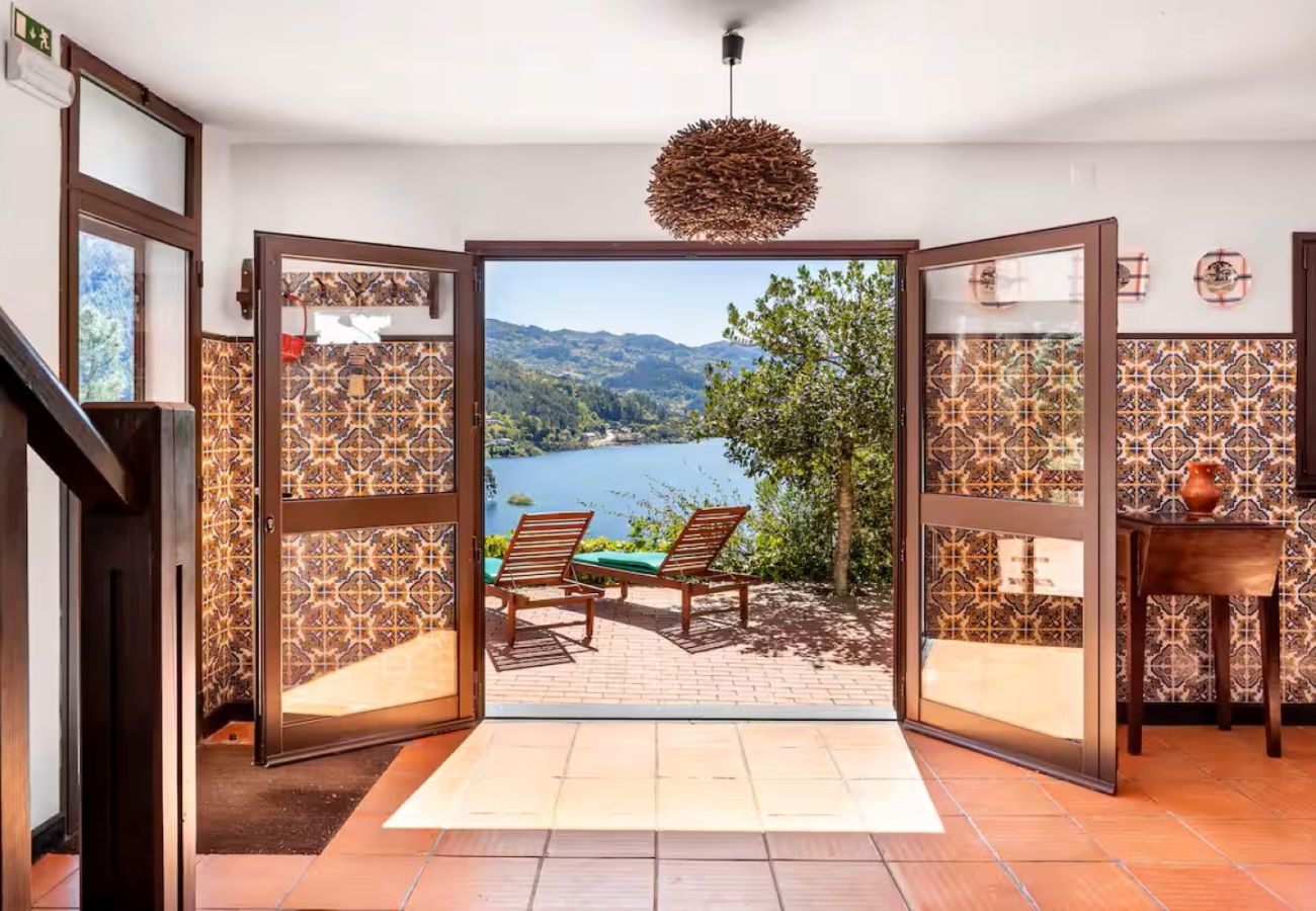 Casa rural em Gerês - Gerês Mountain Lake Views by Gerês Casas