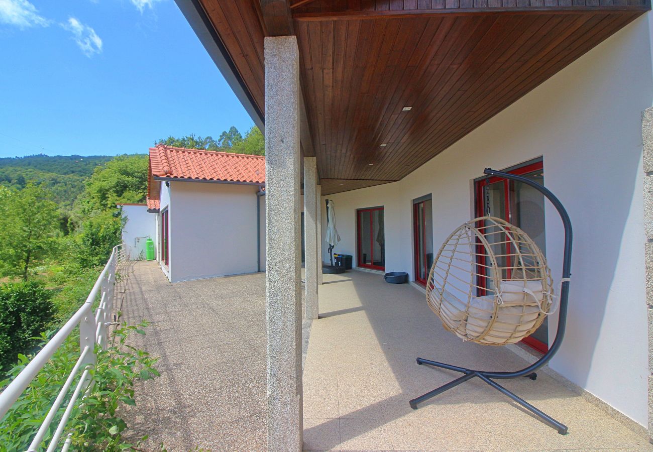 Casa rural em Rio Caldo - Casa Oliveira e Quinteiro