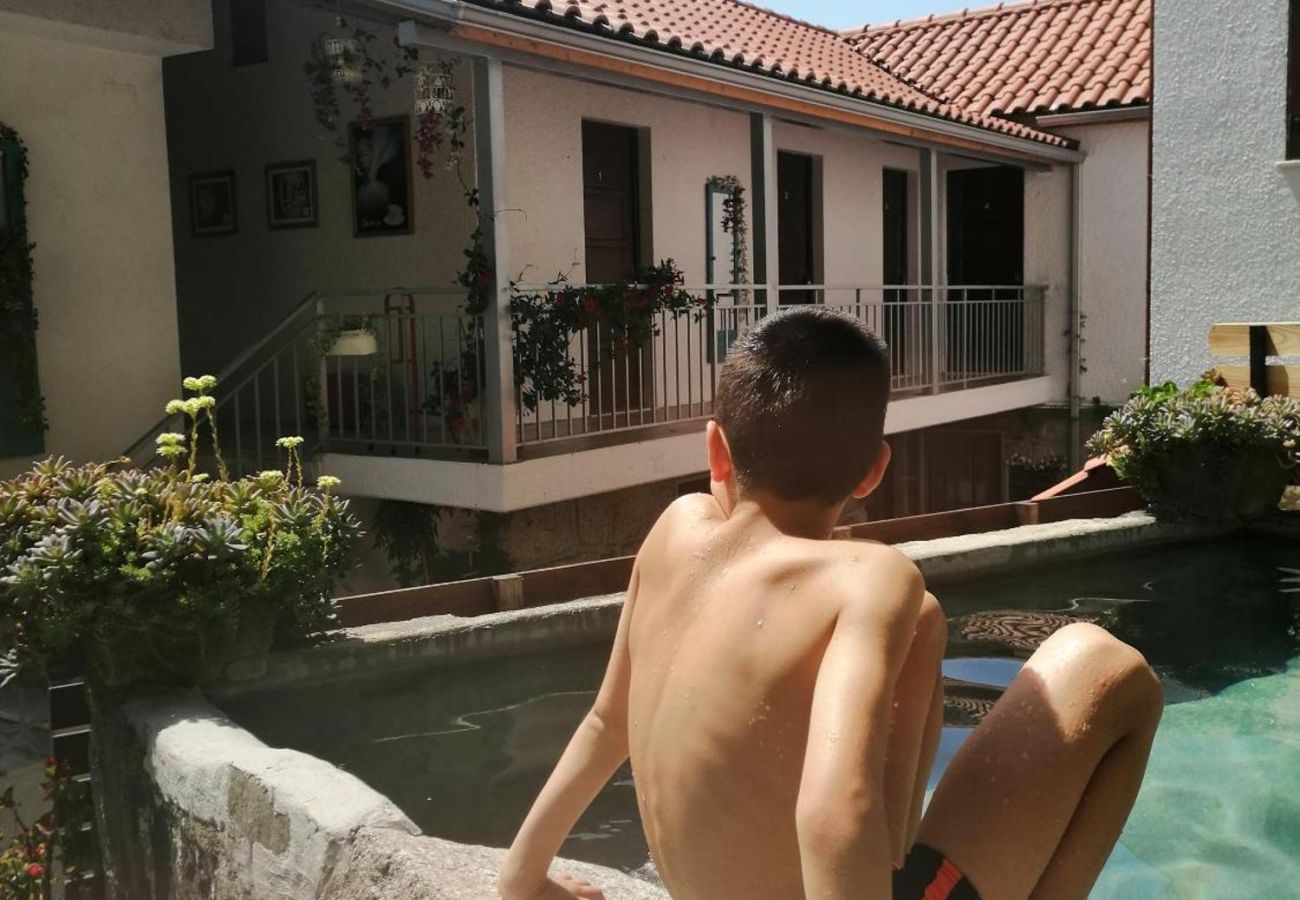 Casa rural em Gerês - Tea House Gerês Hipericão