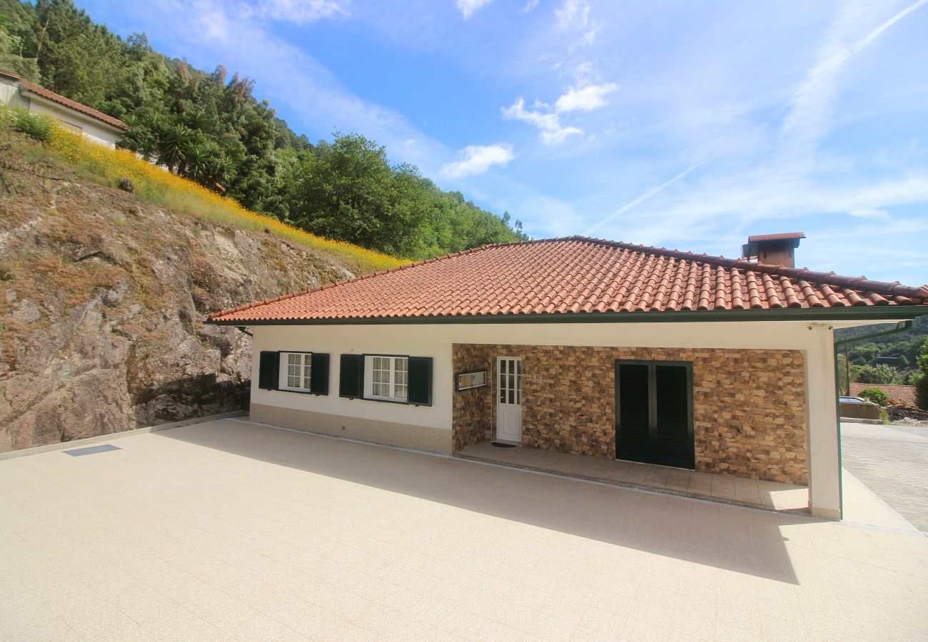 Casa em Gerês - Paraíso do Gerês T3