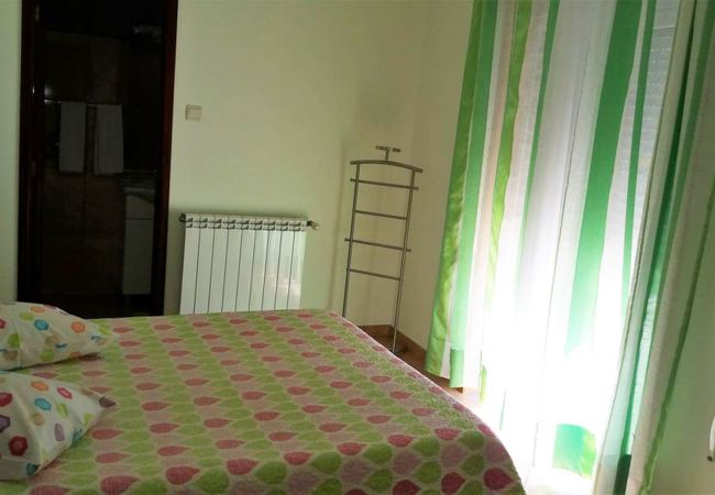 Rent by room in Gerês - Quarto Lagoa c/ varanda - Pôr do Sol Rent by room in Gerês - Quarto Lagoa c/ varanda - Pôr do Sol