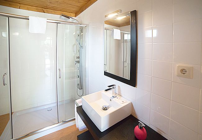 Villa in Gerês - Casa da Cachoeira - Villas do Agrinho Villa in Gerês - Casa da Cachoeira - Villas do Agrinho