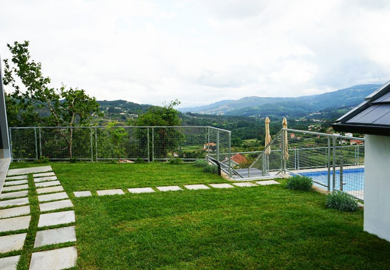 Bungalow in Arcos de Valdevez - Cabana do Tiaguinho