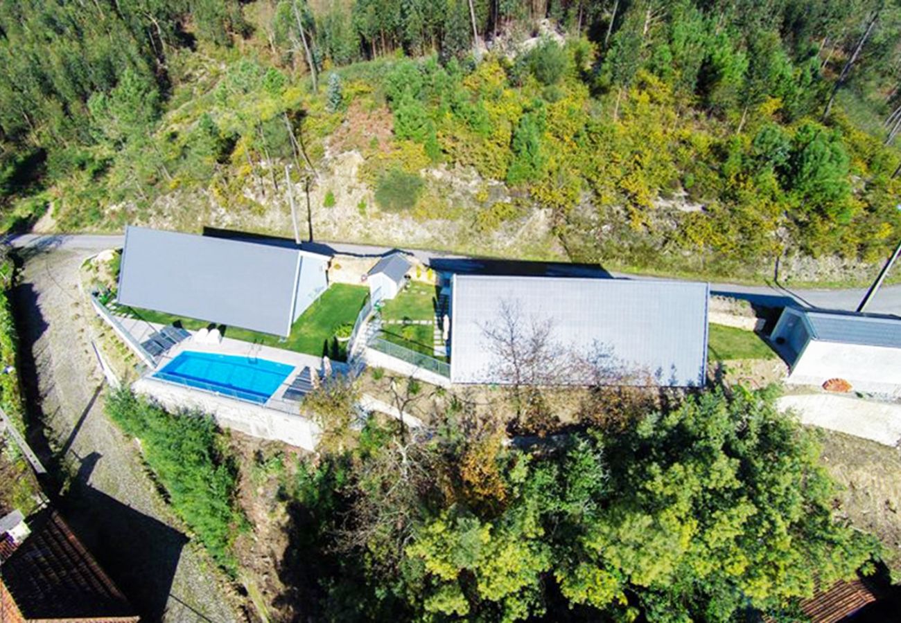 Bungalow in Arcos de Valdevez - Cabana do Tiaguinho