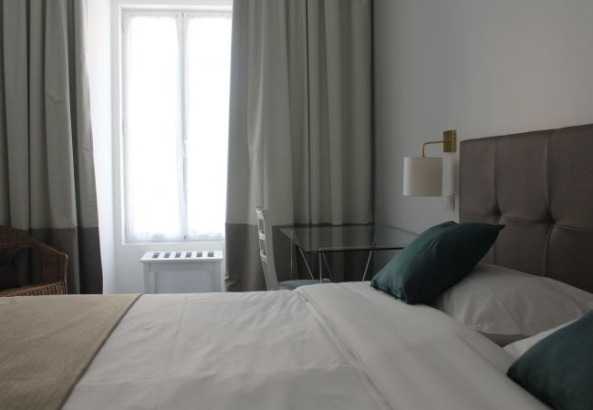 Rent by room in Gerês - Hotel Águas do Gerês - Duplo Superior Rent by room in Gerês - Hotel Águas do Gerês - Duplo Superior