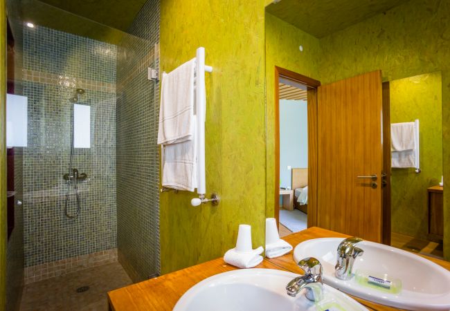 Rent by room in Gerês - Quartos do Hotel Quinta do Rio Gerês Rent by room in Gerês - Quartos do Hotel Quinta do Rio Gerês