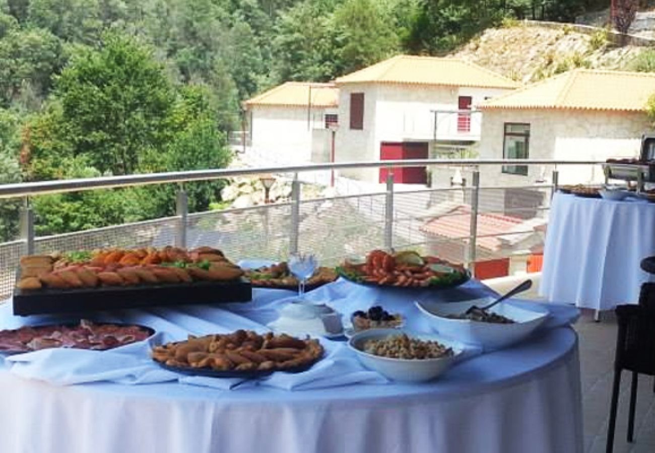 Rent by room in Gerês - Quarto do Abrigo do Hotel Quinta do Rio Gerês