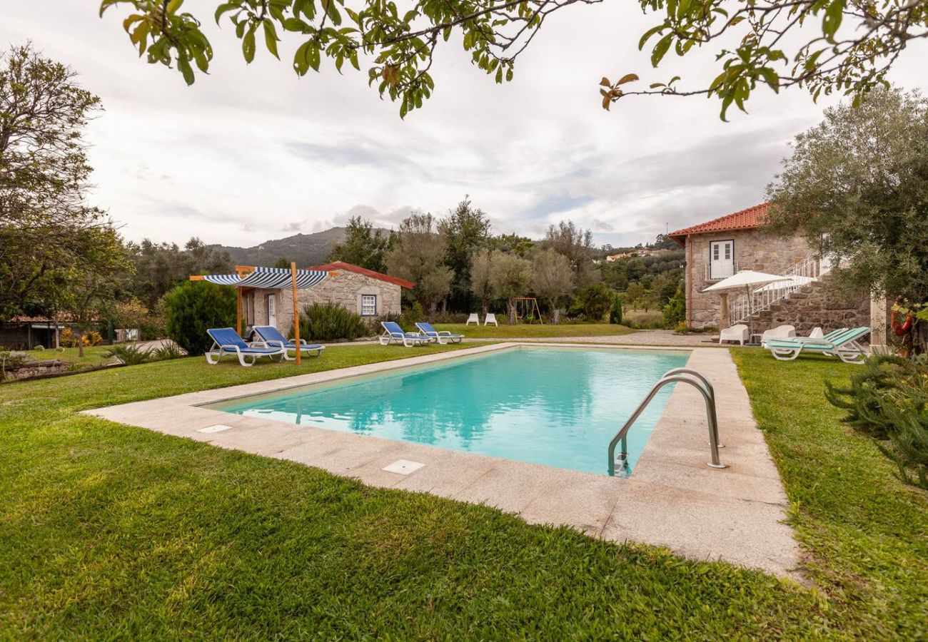 Cottage in Arcos de Valdevez - Eido do Carvalhoso