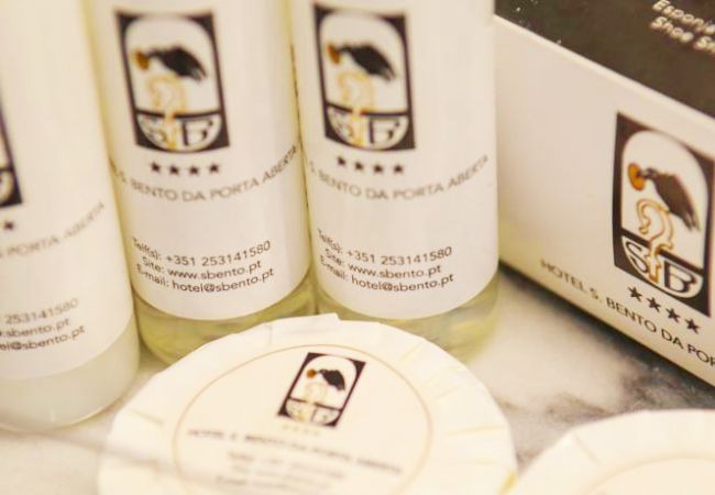 Rent by room in Gerês - Hotel S. Bento **** Quarto Duplo/Twin Varanda Rent by room in Gerês - Hotel S. Bento **** Quarto Duplo/Twin Varanda
