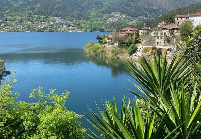 Rent by room in Gerês - Estúdio da Varanda Rent by room in Gerês - Estúdio da Varanda