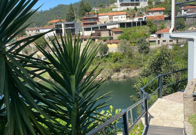 Rent by room in Gerês - Estúdio da Varanda Rent by room in Gerês - Estúdio da Varanda