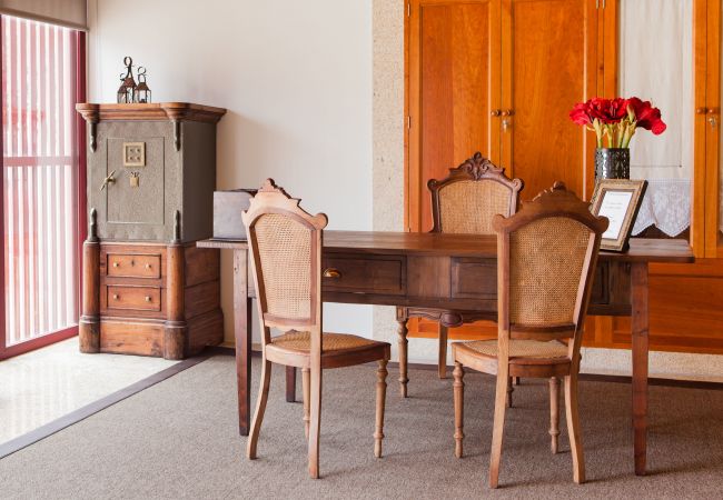 Rent by room in Amares - Quarto Duplo Standard - Casa Lata Rent by room in Amares - Quarto Duplo Standard - Casa Lata