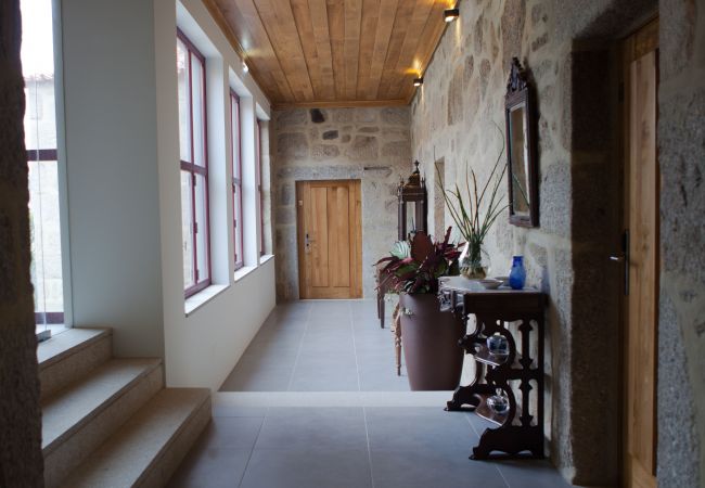 Rent by room in Amares - Quarto Duplo Standard - Casa Lata Rent by room in Amares - Quarto Duplo Standard - Casa Lata