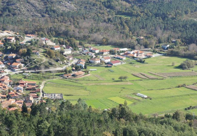 Rent by room in Campo do Gerês - HI Gerês - Pousada da Juventude - Quarto Twin