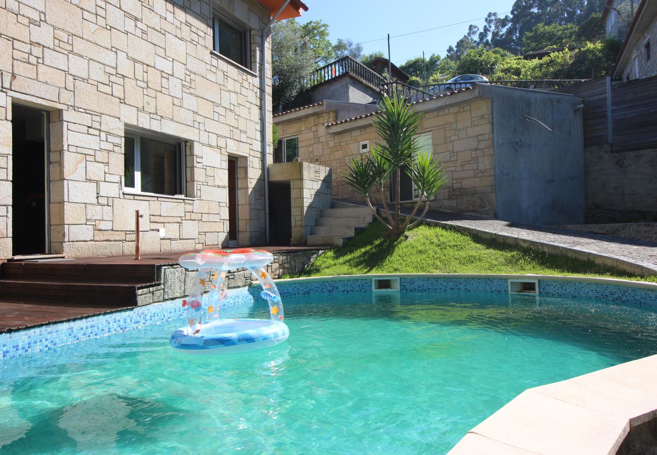 House in Amares - Casa de Paredes Secas