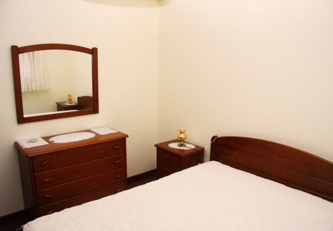 Rent by room in Campo do Gerês - Quarto Casa Parede Nova Rent by room in Campo do Gerês - Quarto Casa Parede Nova