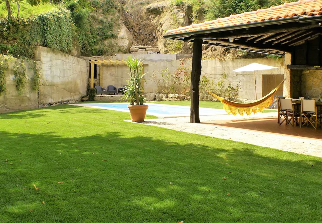 Cottage in Gerês - Casa da Terra