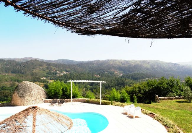 House in Vieira do Minho - Casa da Nogueira - Quinta Cercas da Costa House in Vieira do Minho - Casa da Nogueira - Quinta Cercas da Costa