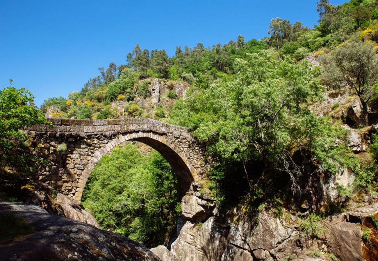 Rent by room in Montalegre - Quarto Duplo - Hotel Rural Misarela
