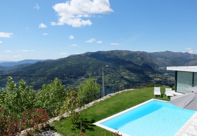 House in Vieira do Minho - Casa de S. Brás House in Vieira do Minho - Casa de S. Brás