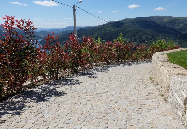 House in Vieira do Minho - Casa de S. Brás House in Vieira do Minho - Casa de S. Brás