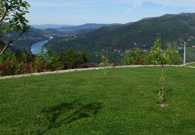 House in Vieira do Minho - Casa de S. Brás House in Vieira do Minho - Casa de S. Brás