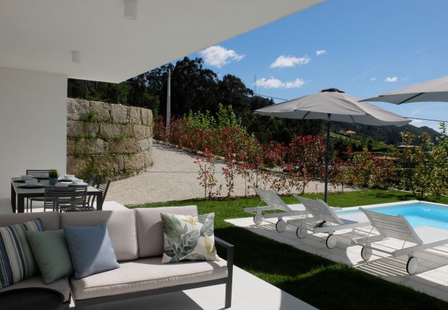 House in Vieira do Minho - Casa de S. Brás House in Vieira do Minho - Casa de S. Brás