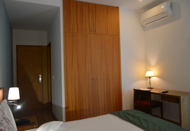 Rent by room in Gerês - Quarto com Varanda - Casa São Bernardo de Claraval