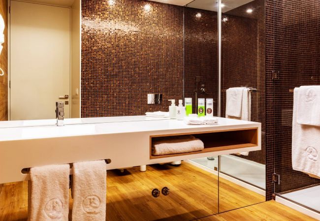 Rent by room in Gerês - Quarto Superior - Hotel Agrinho Suítes & Spa Gerês Rent by room in Gerês - Quarto Superior - Hotel Agrinho Suítes & Spa Gerês