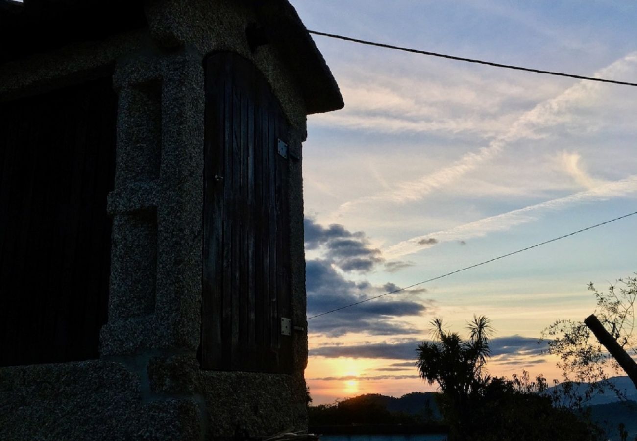 Cottage in Arcos de Valdevez - Casa da Mina - Eido do Pomar