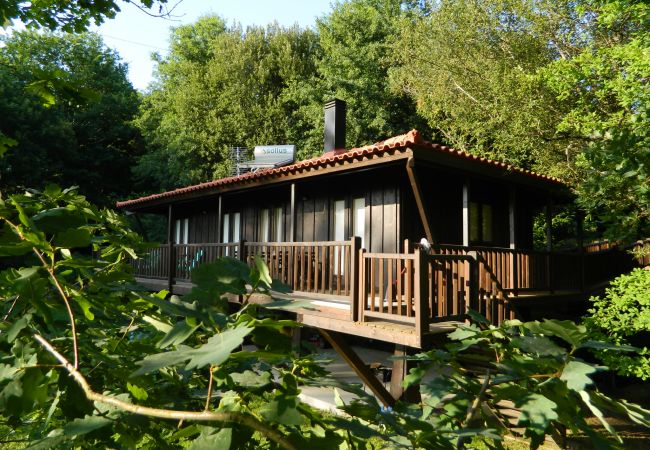 Bungalow/Linked villa in Arcos de Valdevez - Casa da Árvore - Quinta Lamosa