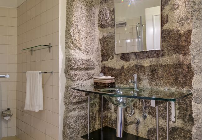 Rent by room in Terras de Bouro - Quarto dos Bernardos - Monte Abades Rent by room in Terras de Bouro - Quarto dos Bernardos - Monte Abades