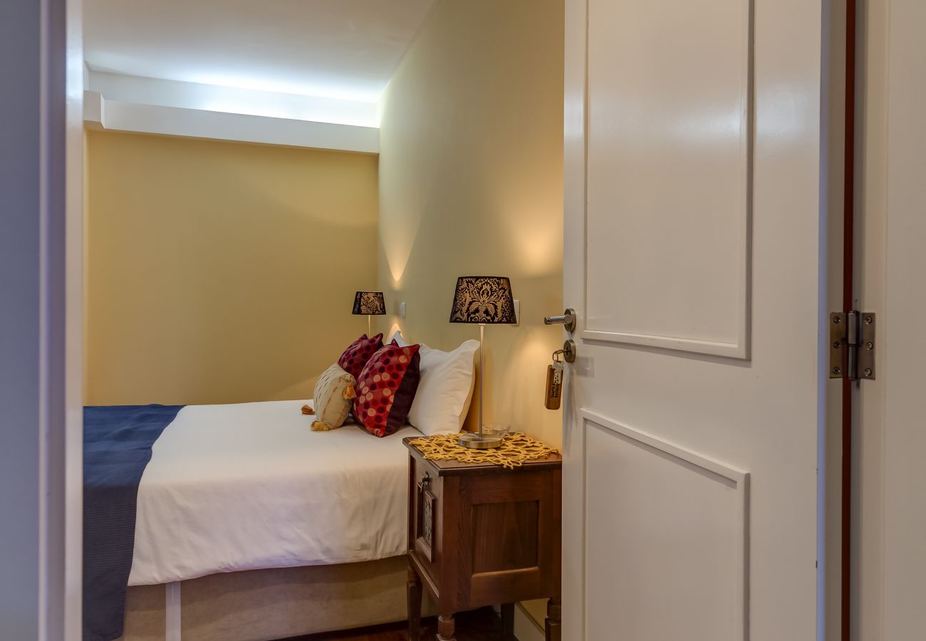 Rent by room in Terras de Bouro - Quarto dos Bernardos - Monte Abades