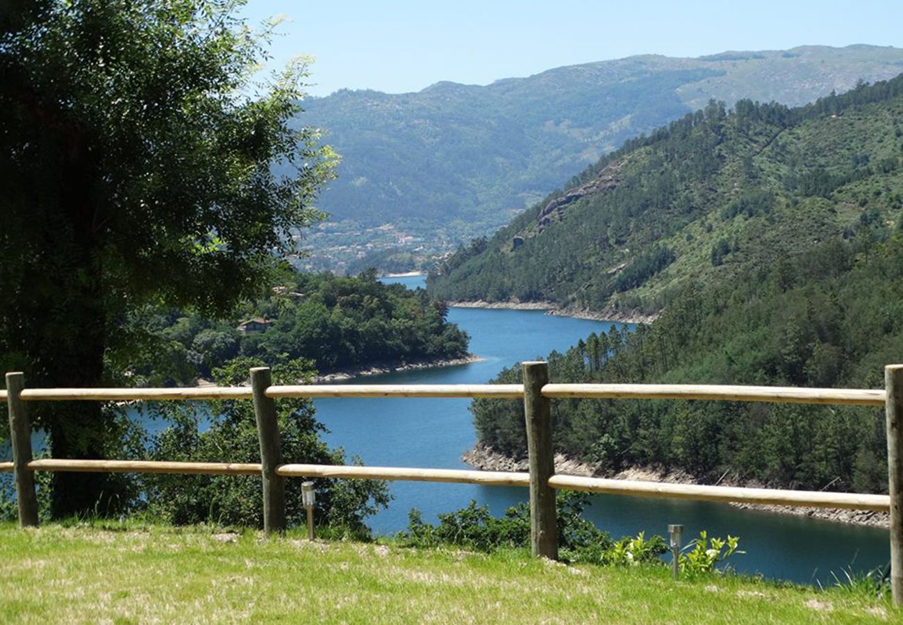 Rent by room in Vieira do Minho - DoBau Village - Quarto Hidromassagem