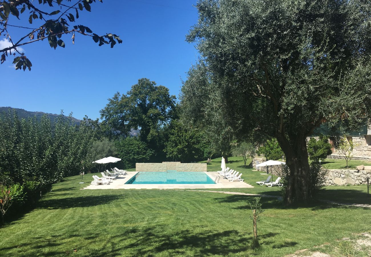 Rent by room in Vieira do Minho - Quarto Duplo - Quinta de Barbêdo